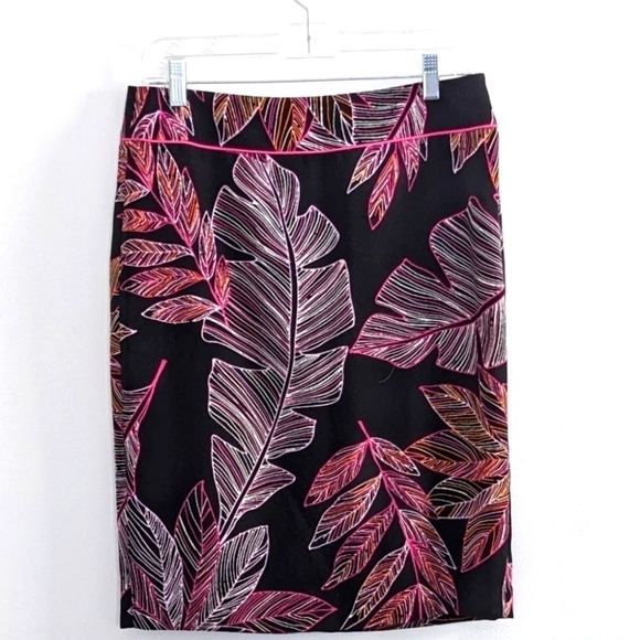 LEAFY Skirt Suit | Nine West - Picture 3 of 6